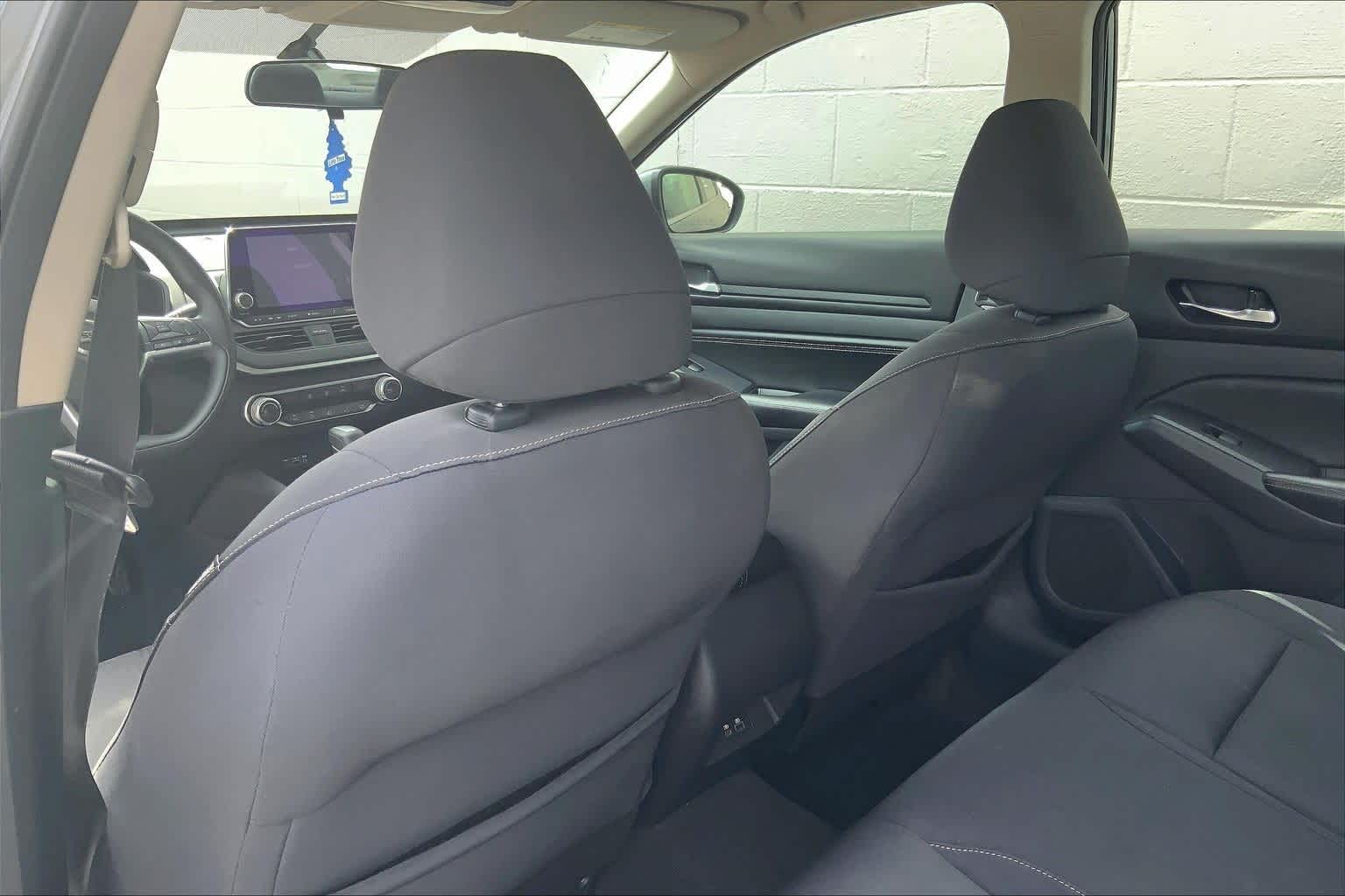 Thumbnail: 2019 Nissan Altima - 11