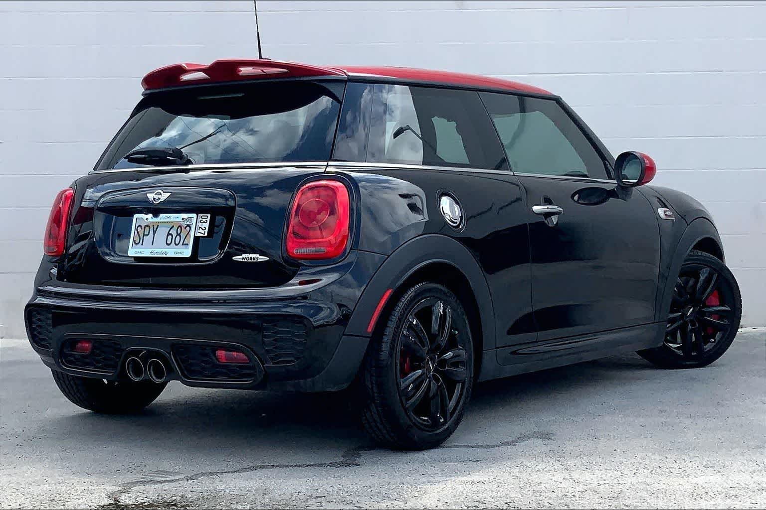 Thumbnail: 2015 MINI Cooper Hardtop - 21