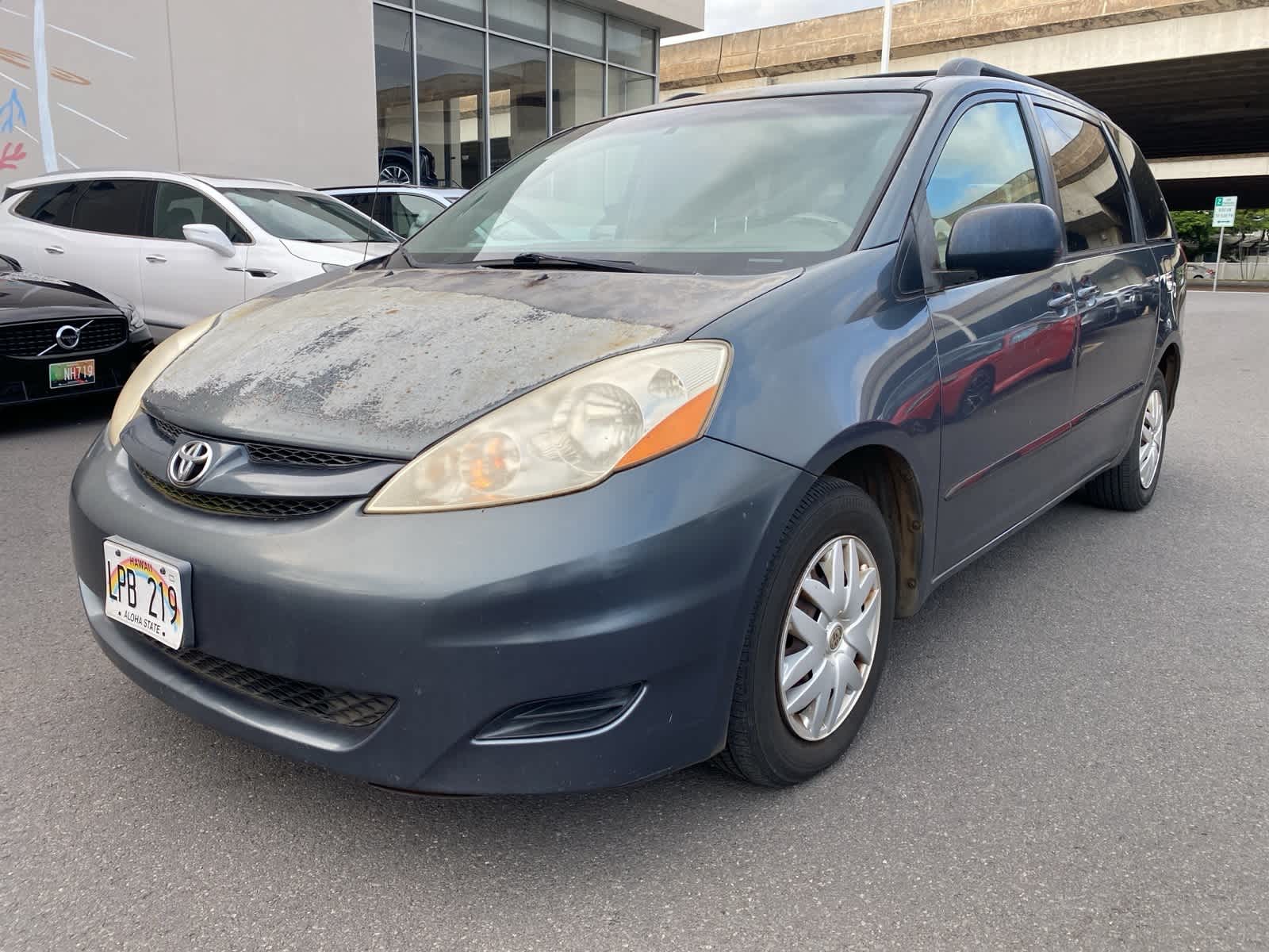 Thumbnail: 2010 Toyota Sienna - 1