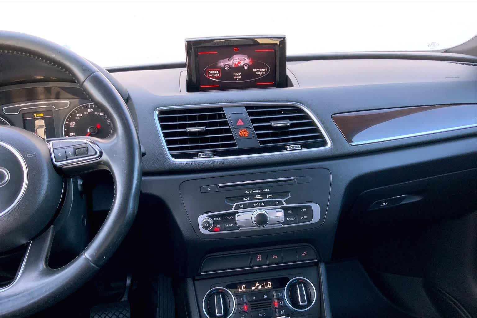 Thumbnail: 2016 Audi Q3 - 15