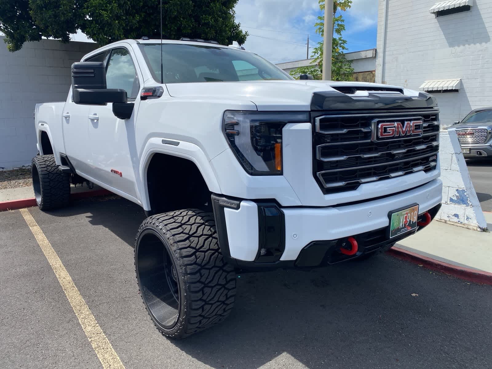 Thumbnail: 2025 GMC Sierra 2500 - 3