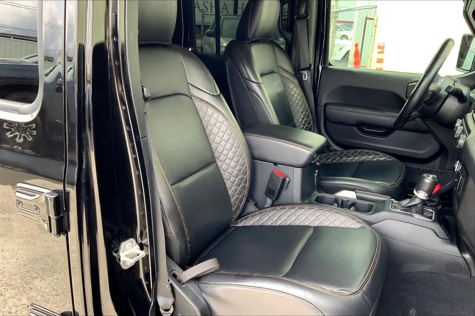 Thumbnail: 2021 Jeep Wrangler - 14