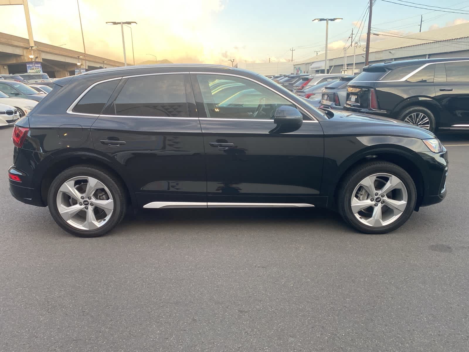 Thumbnail: 2021 Audi Q5 - 4