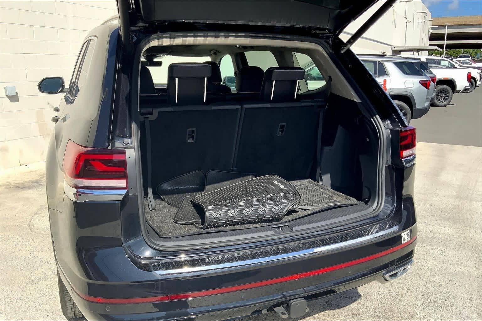 Thumbnail: 2024 Volkswagen Atlas - 19