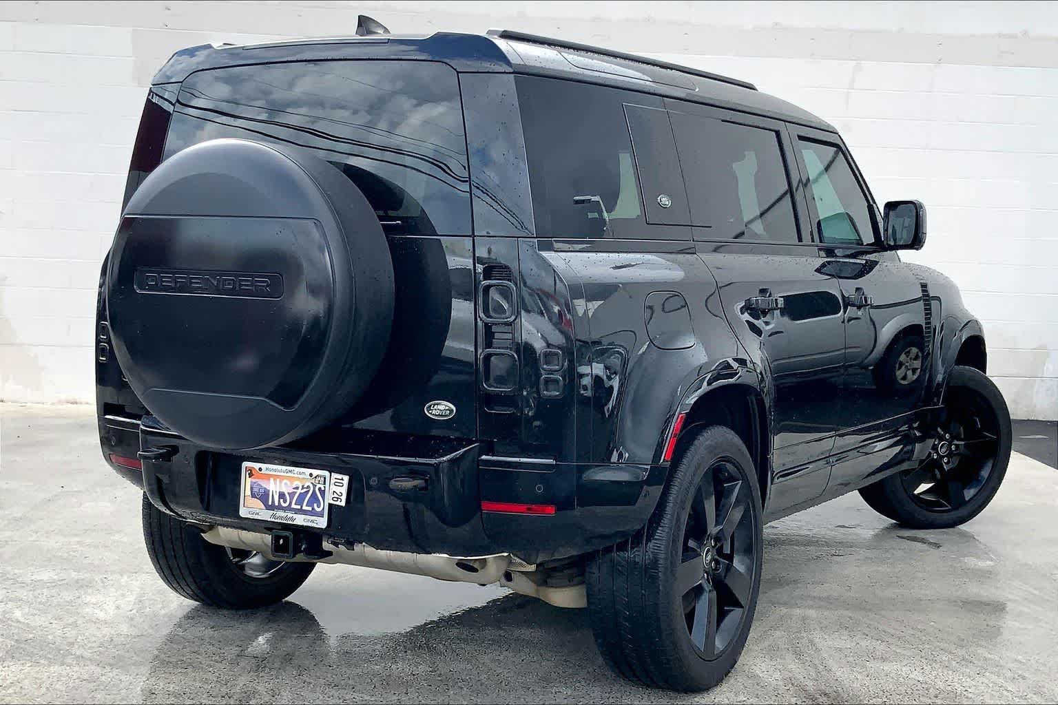 Thumbnail: 2022 Land Rover Defender - 22