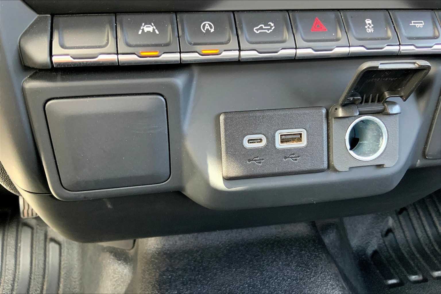 Thumbnail: 2024 Chevrolet Silverado 1500 - 33