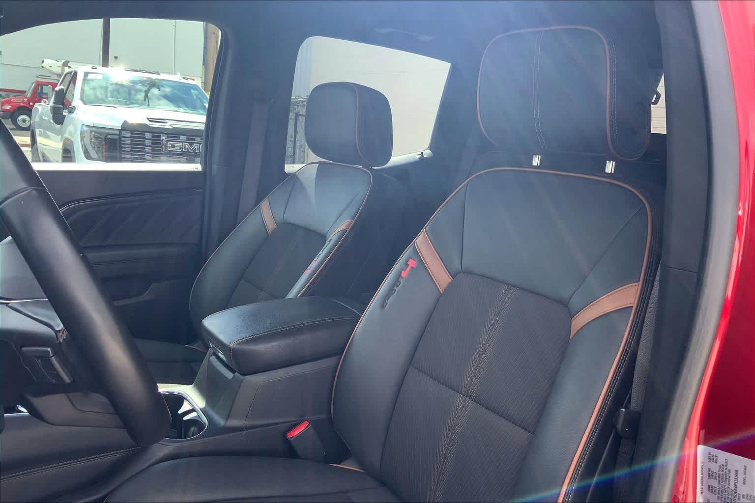 Thumbnail: 2023 GMC Canyon - 12