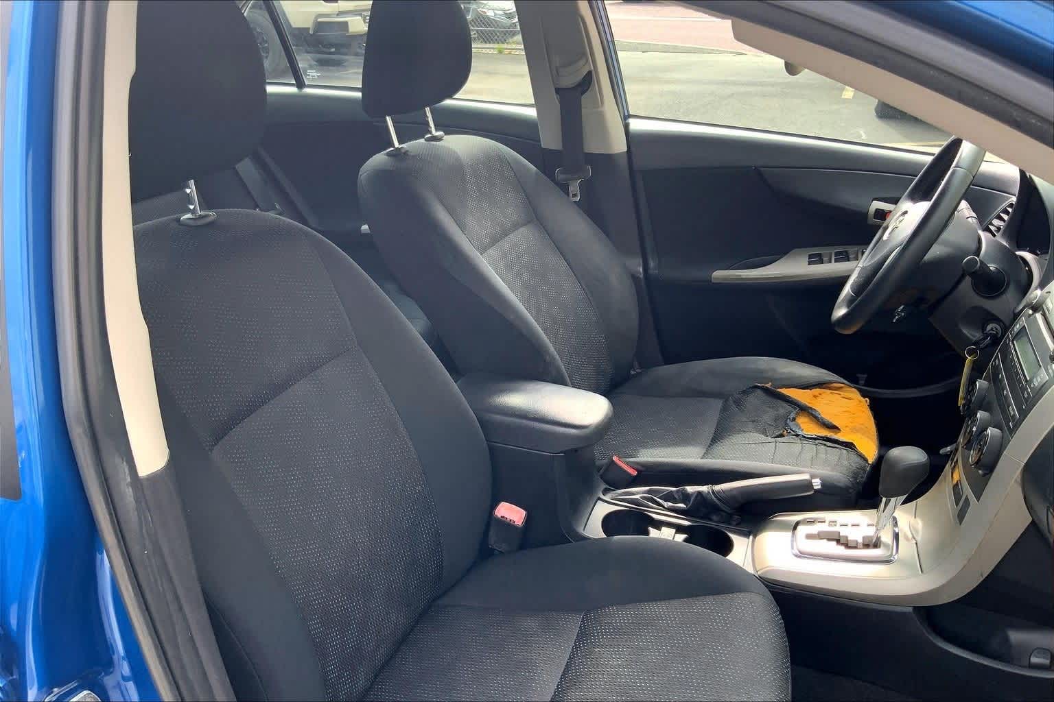 Thumbnail: 2010 Toyota Corolla - 14