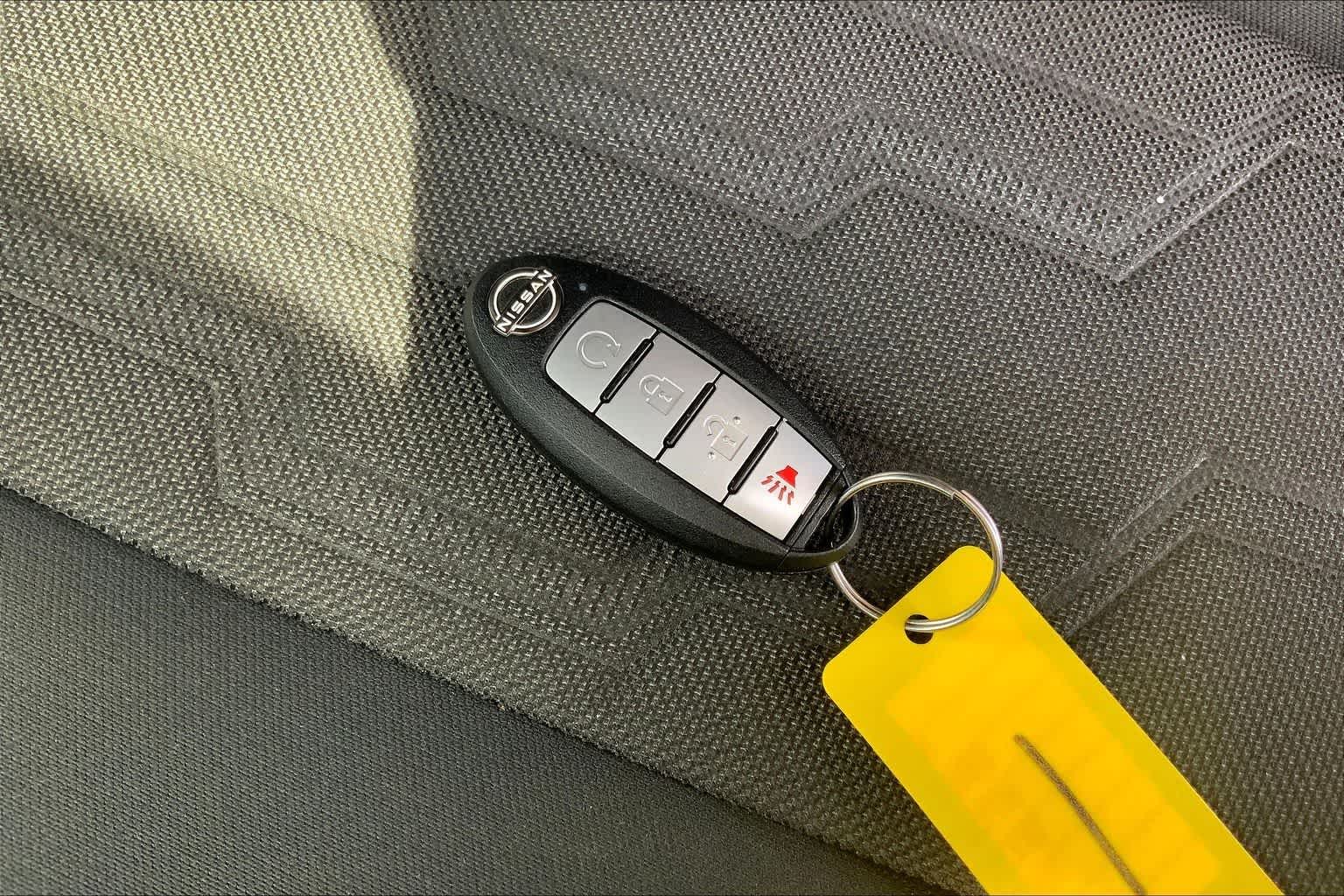 Thumbnail: 2022 Nissan Frontier - 19