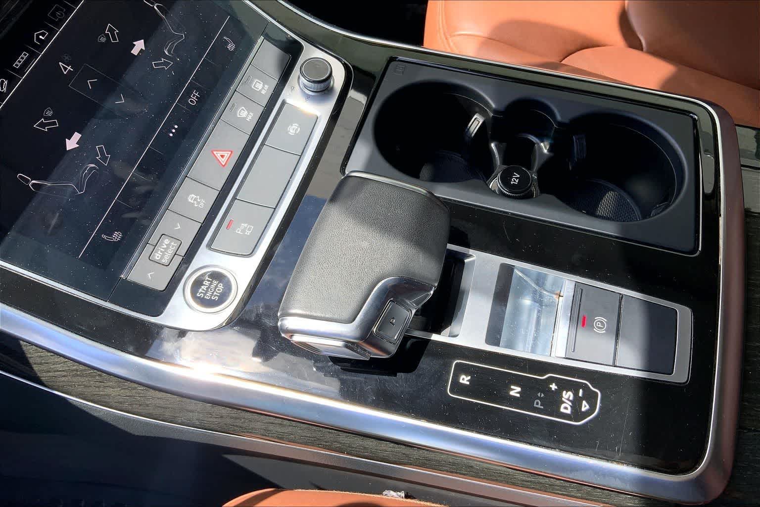 Thumbnail: 2022 Audi Q7 - 17