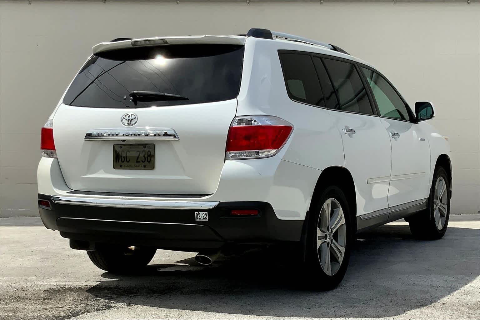 Thumbnail: 2012 Toyota Highlander - 21