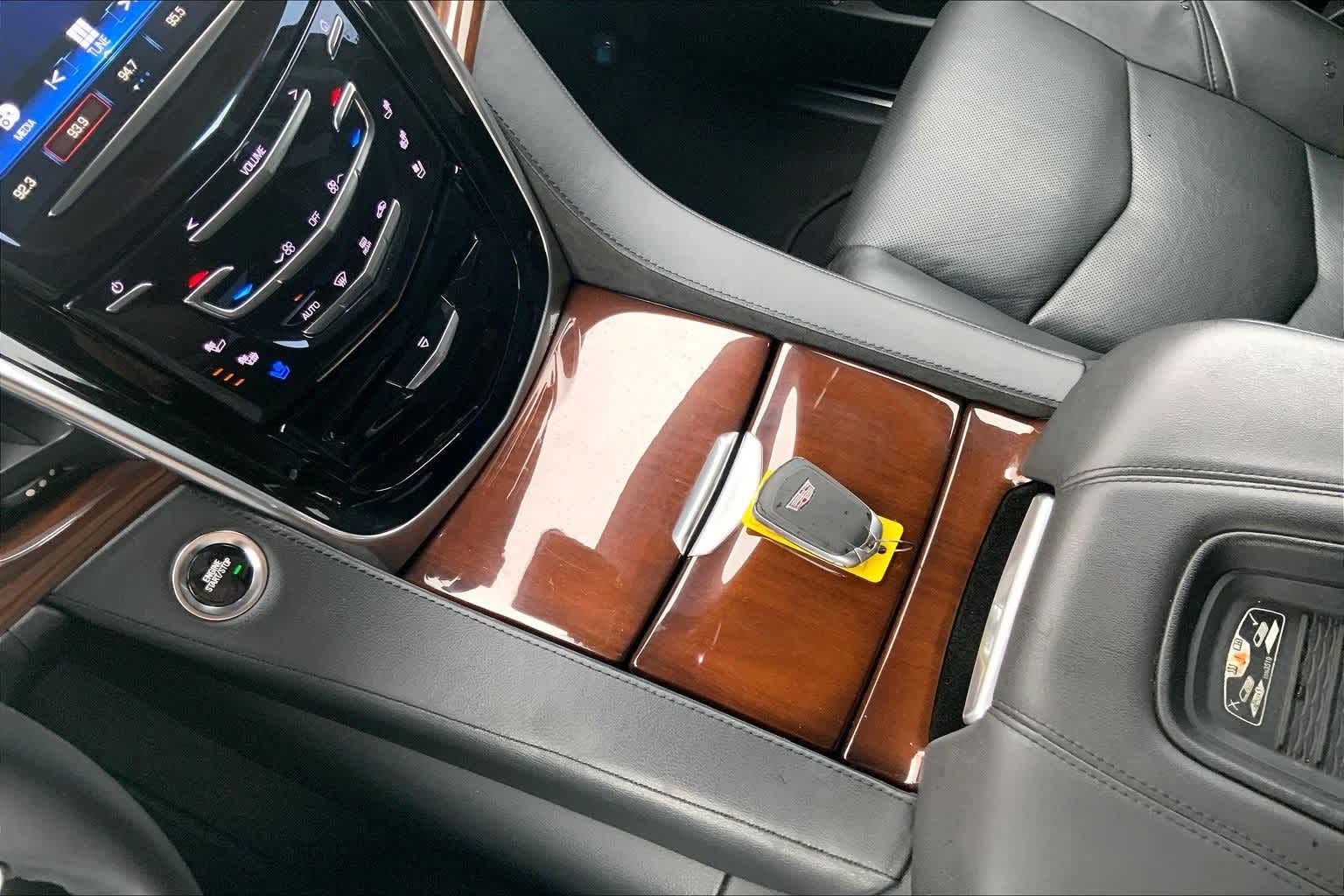 Thumbnail: 2019 Cadillac Escalade - 16