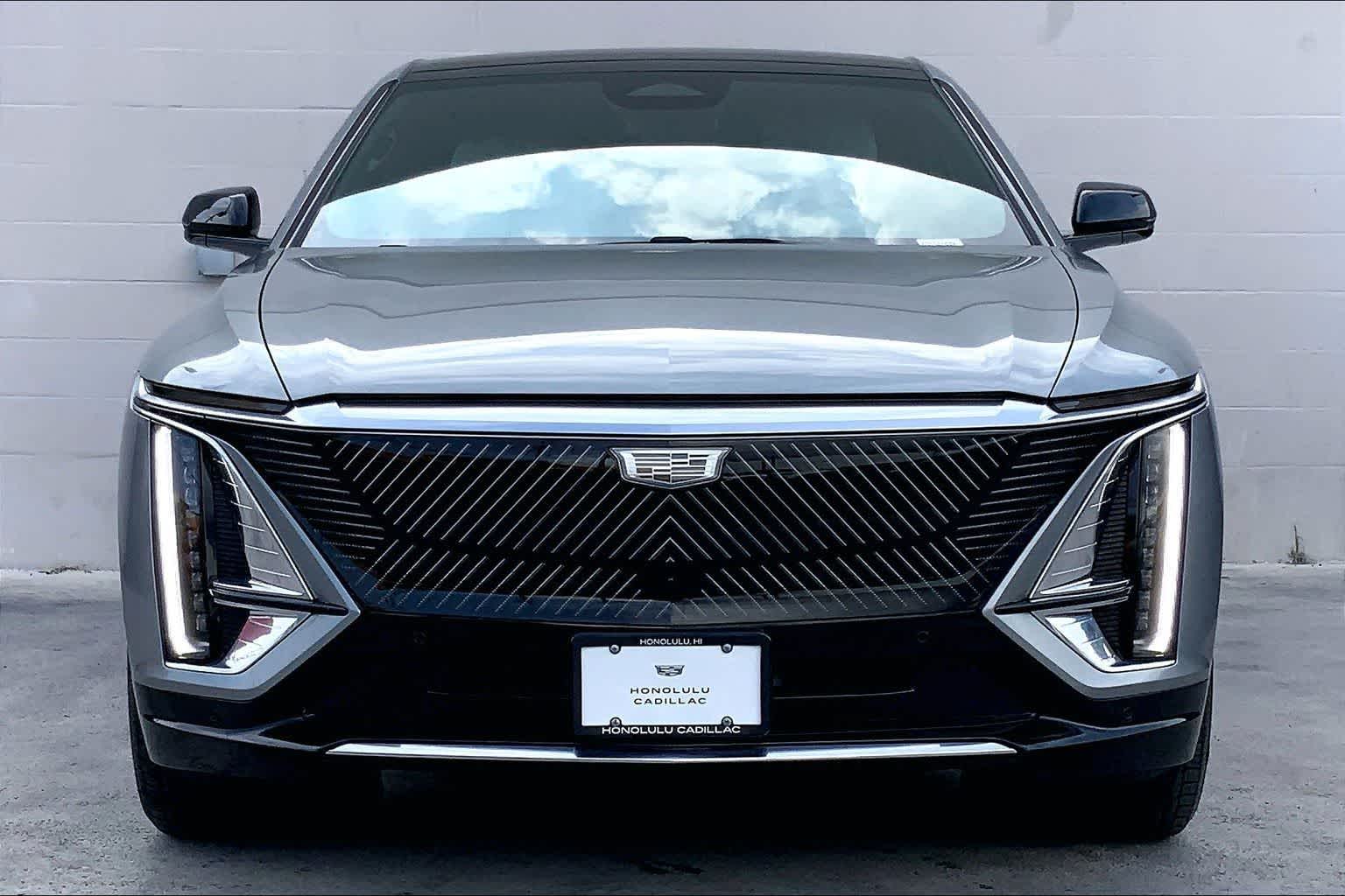 Thumbnail: 2024 Cadillac Lyriq - 7