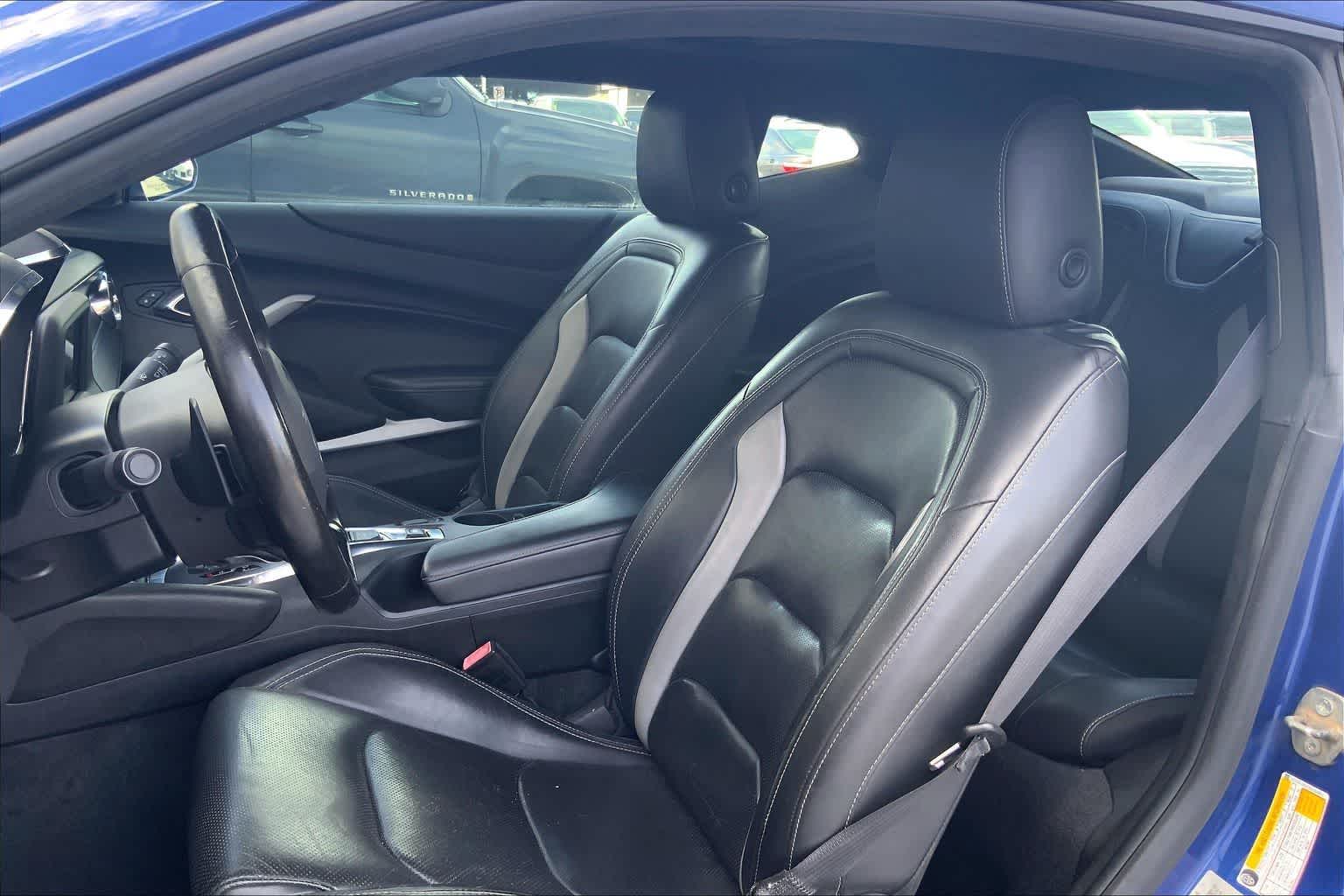 Thumbnail: 2019 Chevrolet Camaro - 11