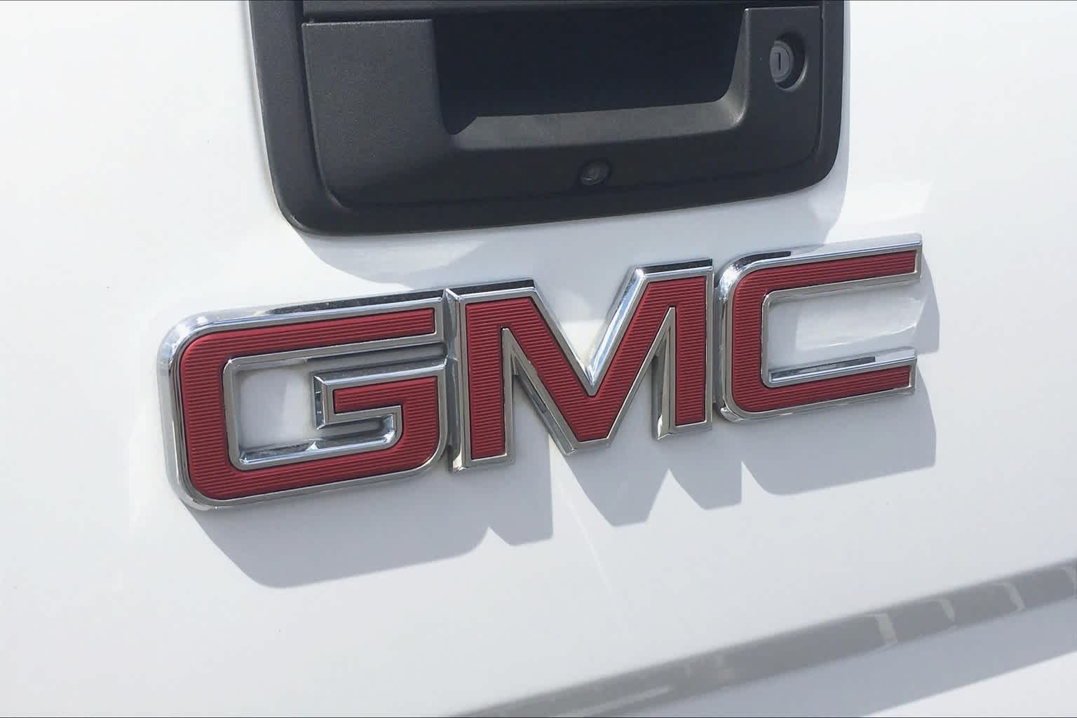 Thumbnail: 2016 GMC Sierra 3500 - 27