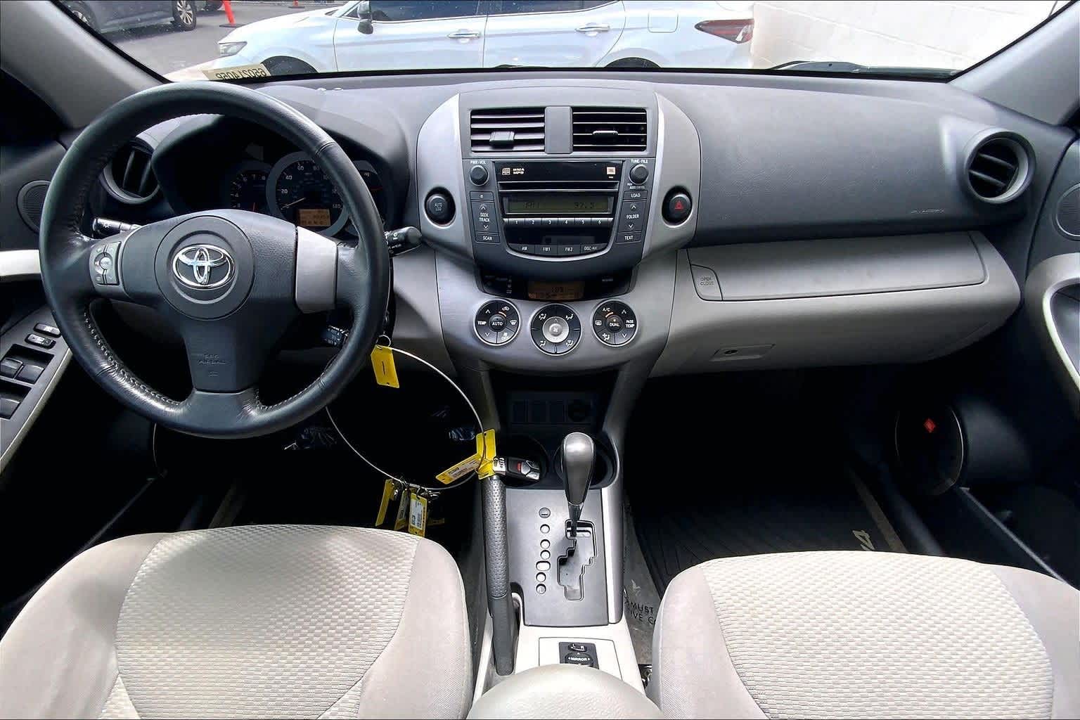 Thumbnail: 2006 Toyota RAV4 - 10