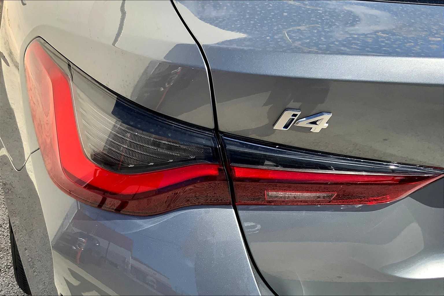 Thumbnail: 2022 BMW i4 - 33