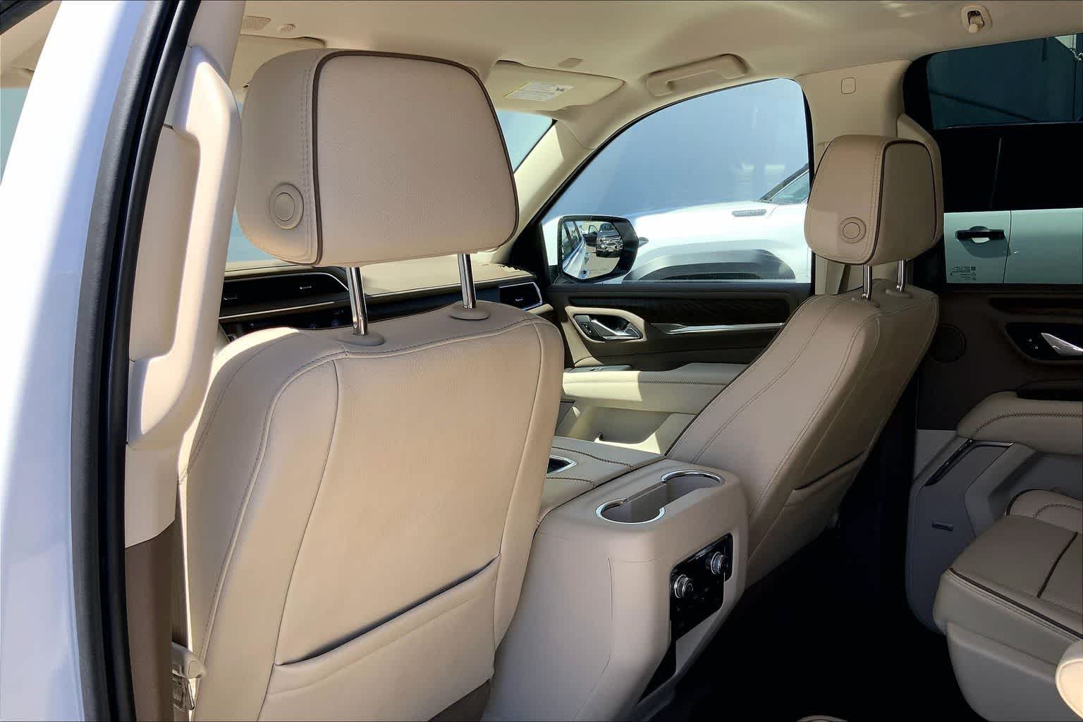 Thumbnail: 2021 GMC Yukon - 13
