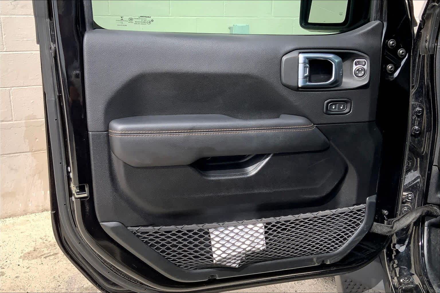 Thumbnail: 2021 Jeep Wrangler - 28