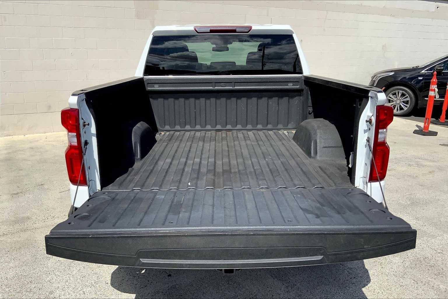 Thumbnail: 2023 Chevrolet Silverado 1500 - 19