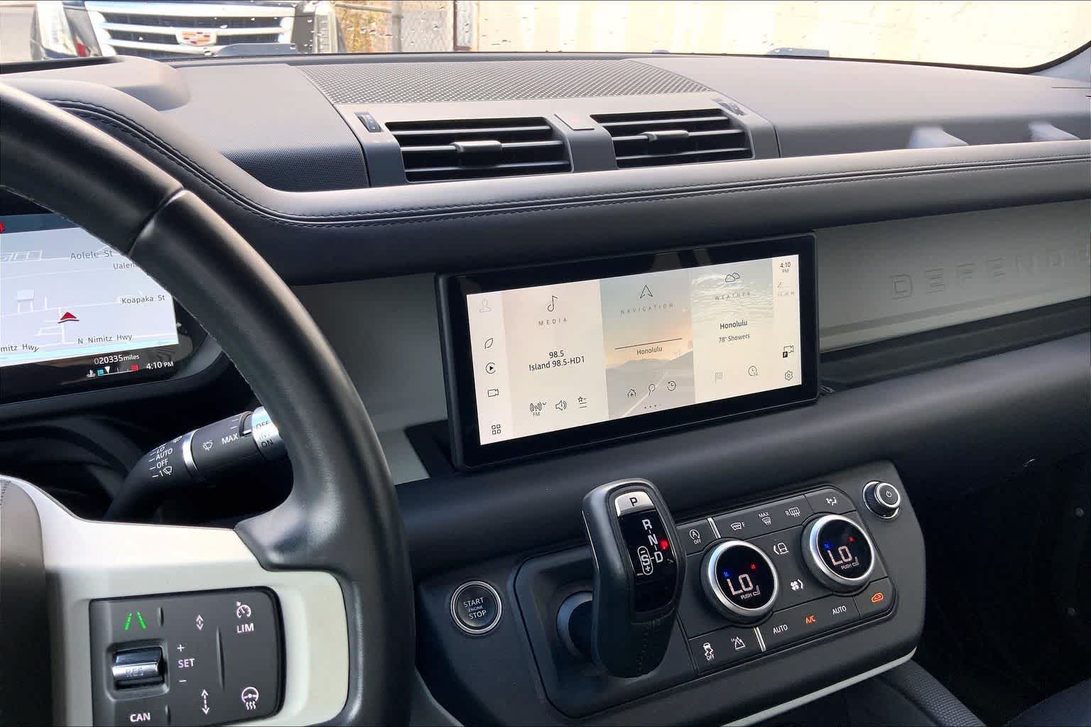 Thumbnail: 2022 Land Rover Defender - 16