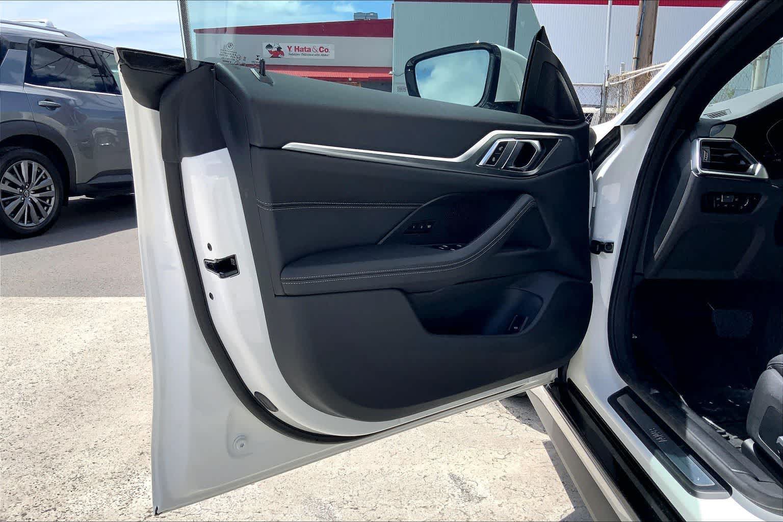 Thumbnail: 2023 BMW 4 Series - 27