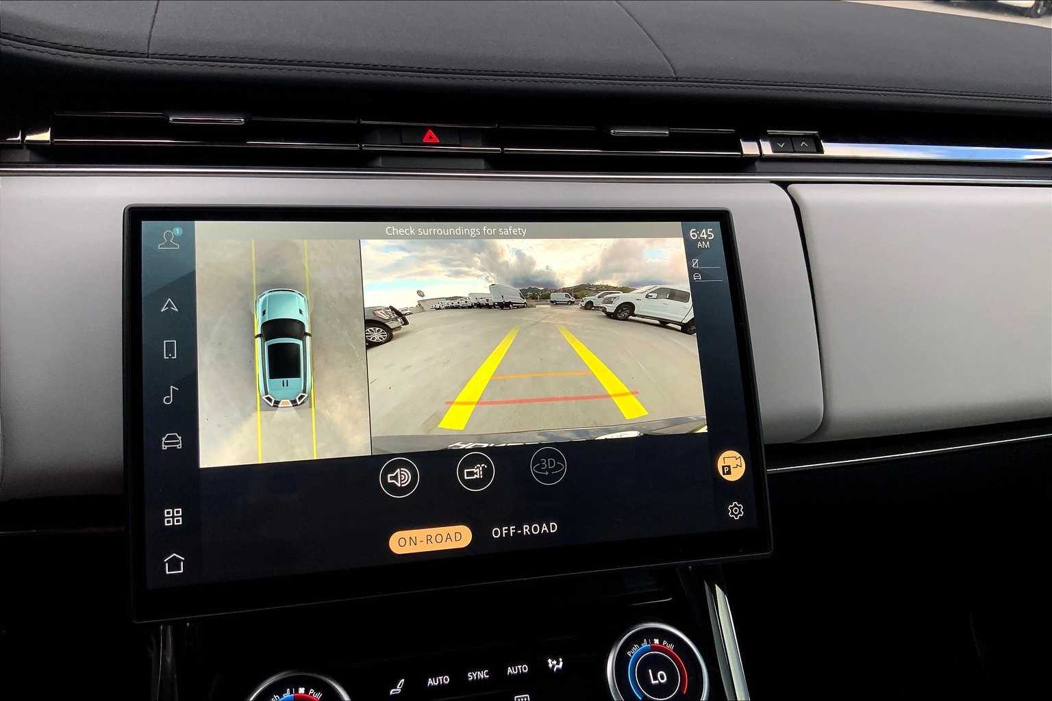 Thumbnail: 2023 Land Rover Range Rover Sport - 25