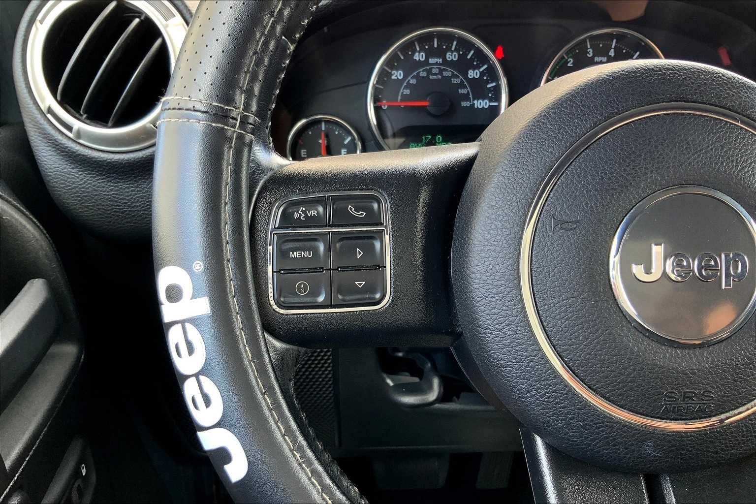 Thumbnail: 2017 Jeep Wrangler - 25