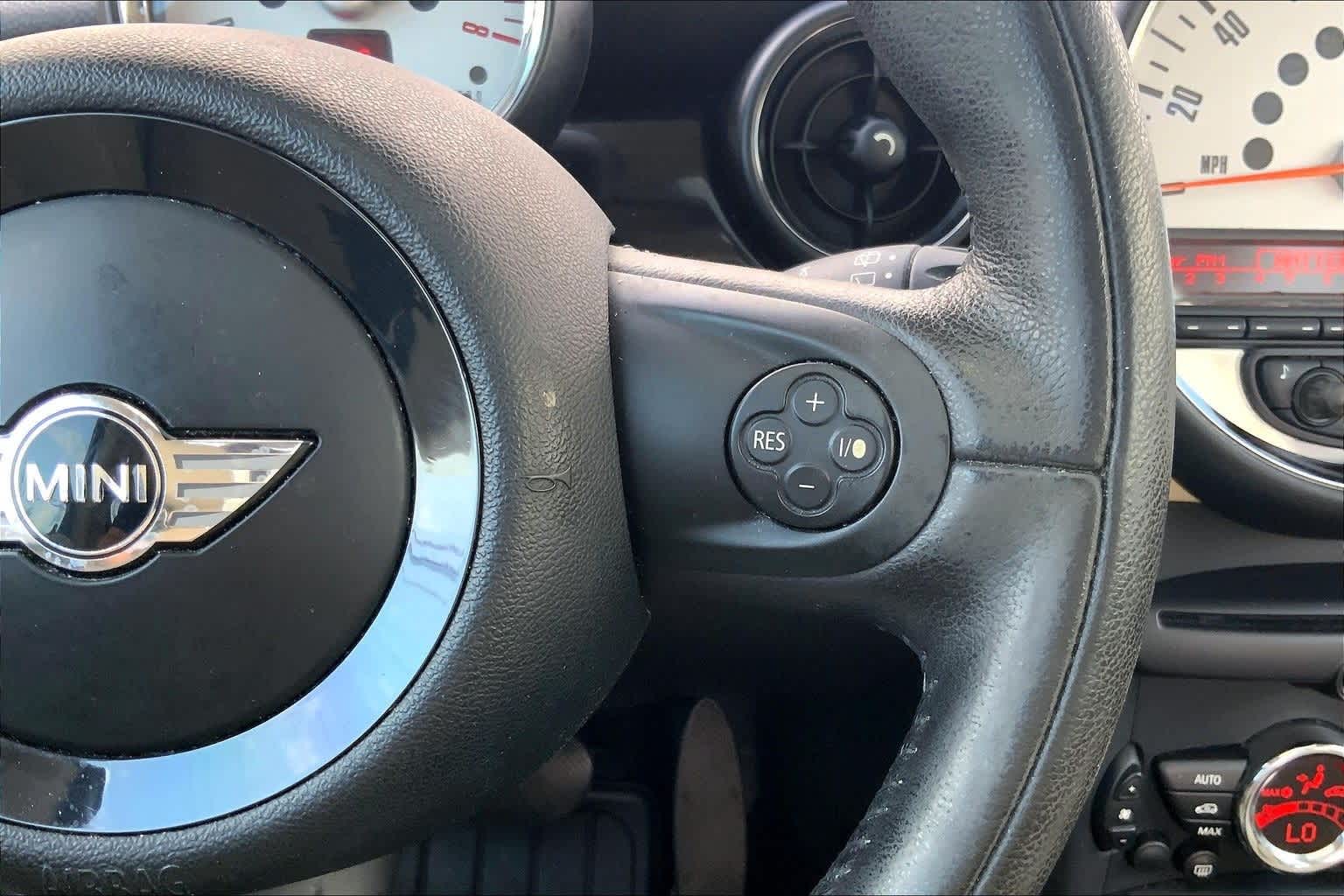 Thumbnail: 2011 MINI Cooper - 23