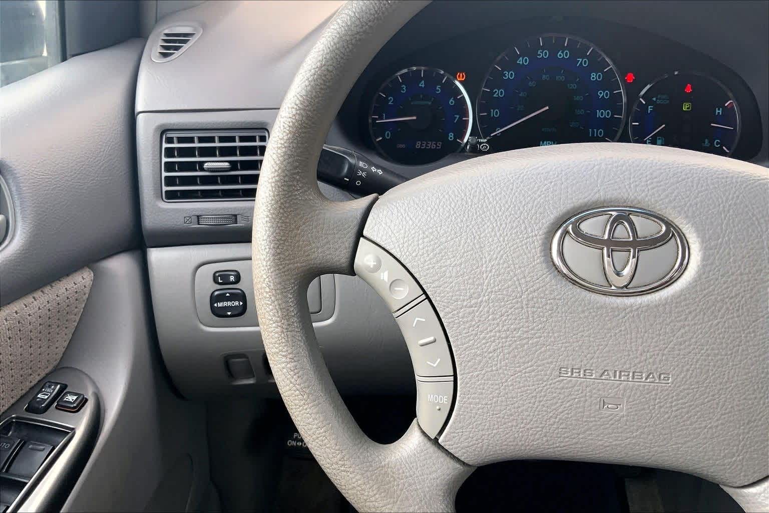 Thumbnail: 2010 Toyota Sienna - 22