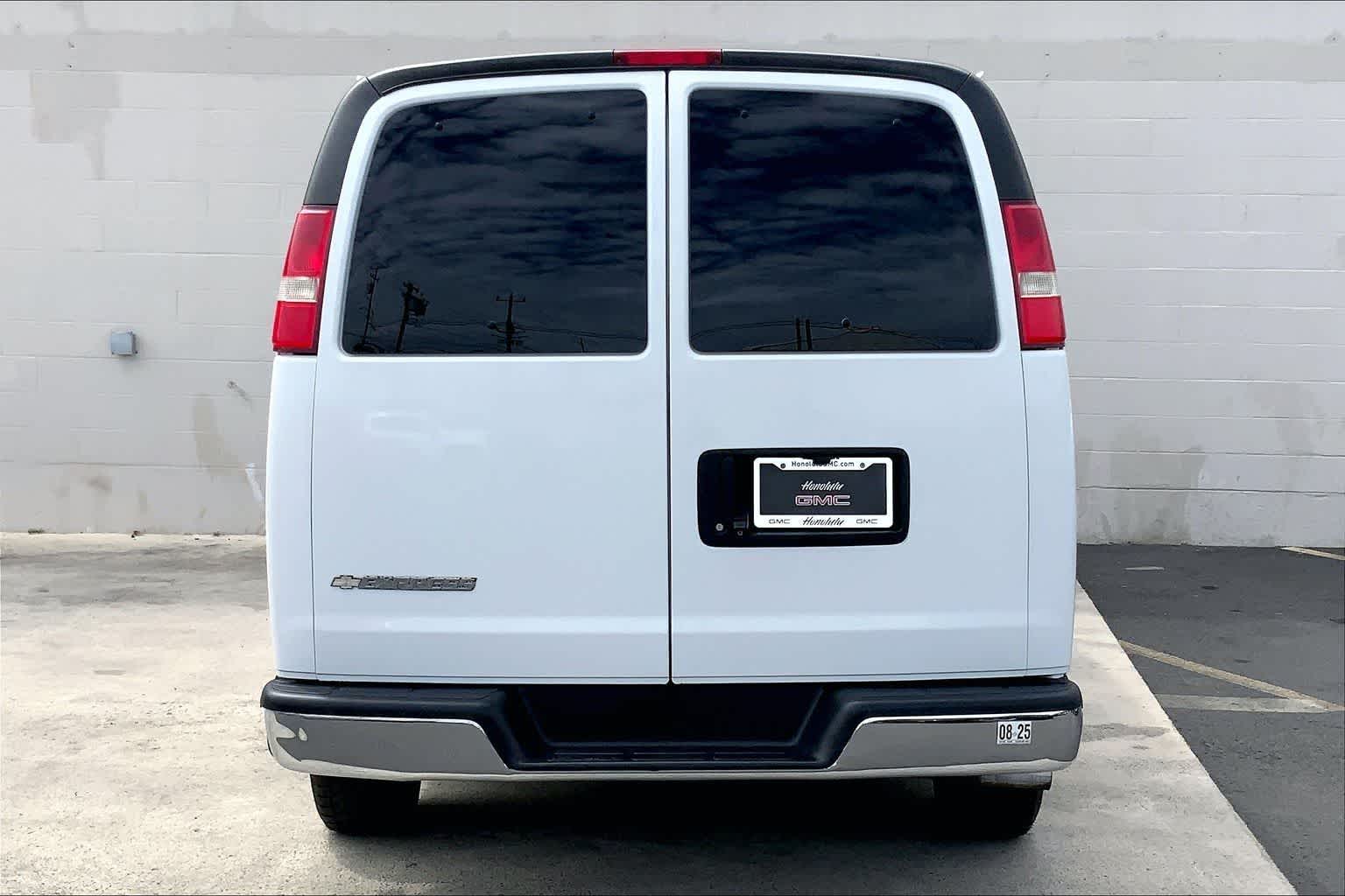 Thumbnail: 2019 Chevrolet Express - 6