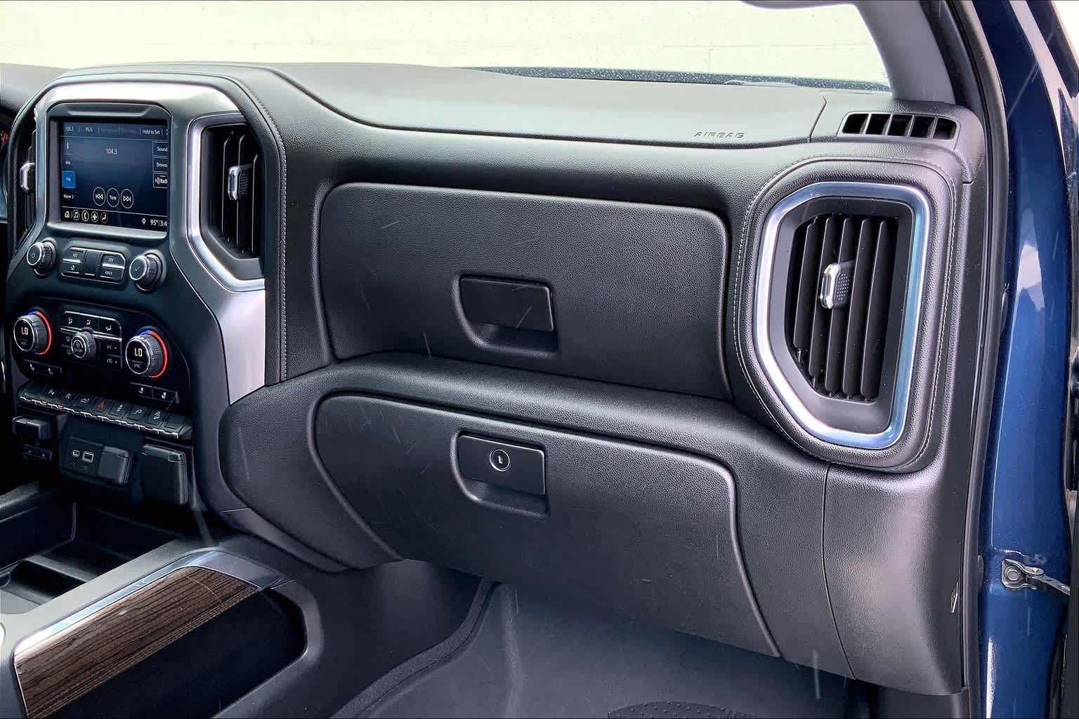 Thumbnail: 2019 Chevrolet Silverado 1500 - 16