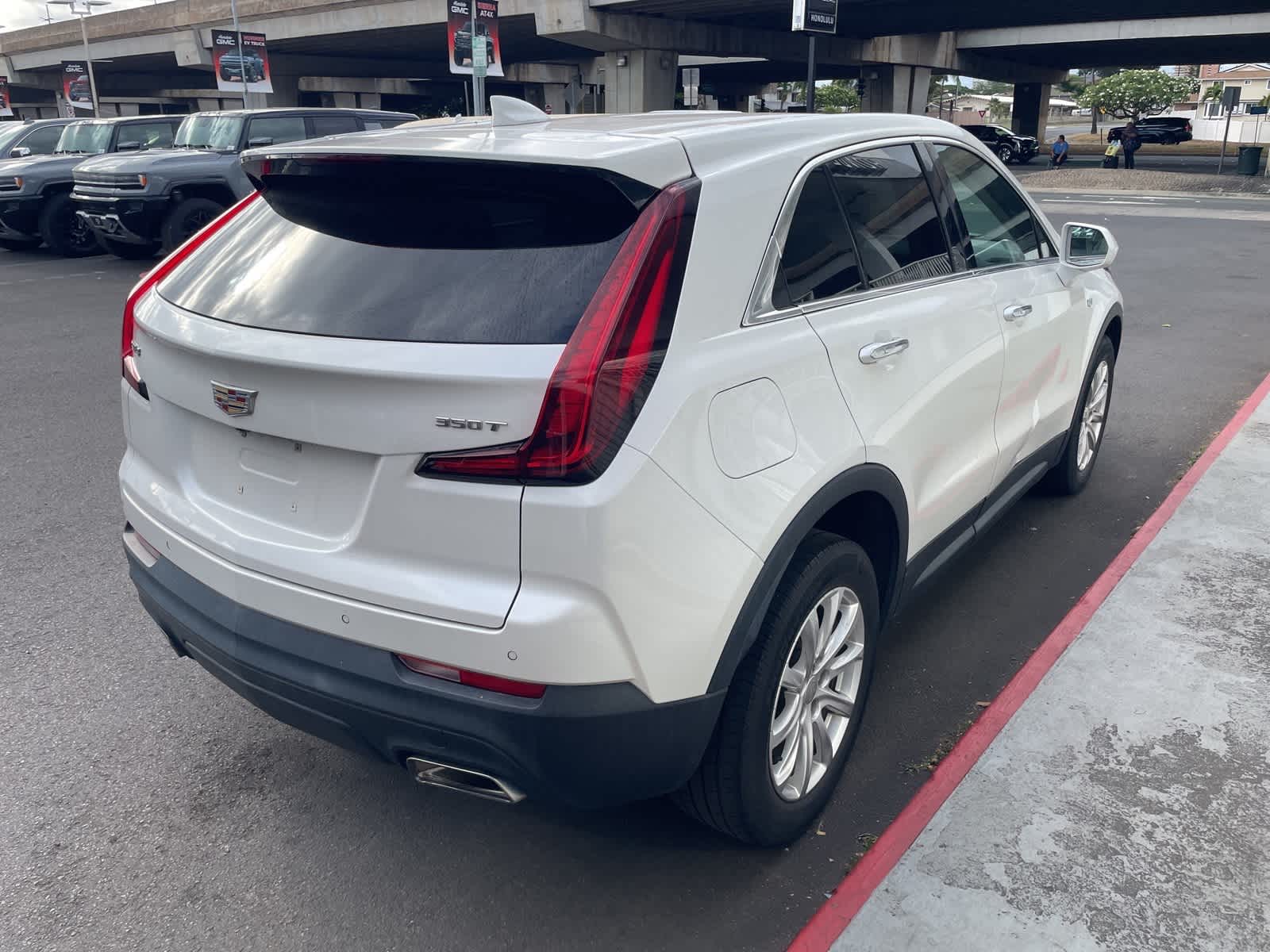 Thumbnail: 2020 Cadillac XT4 - 6