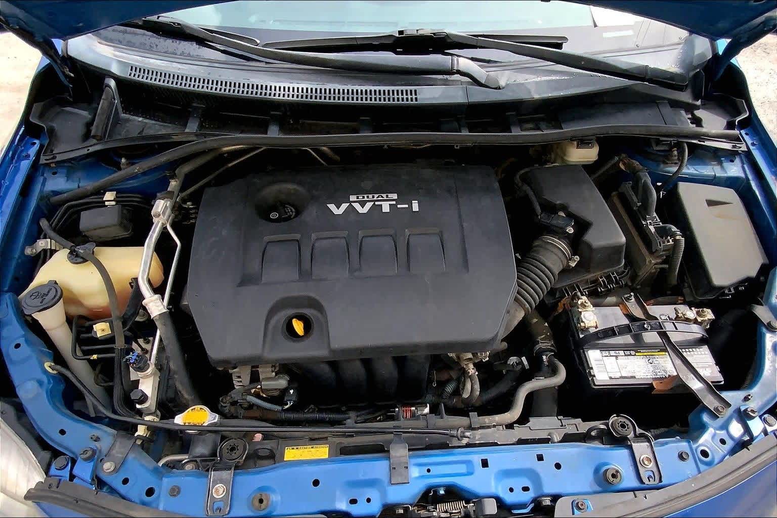 Thumbnail: 2010 Toyota Corolla - 10