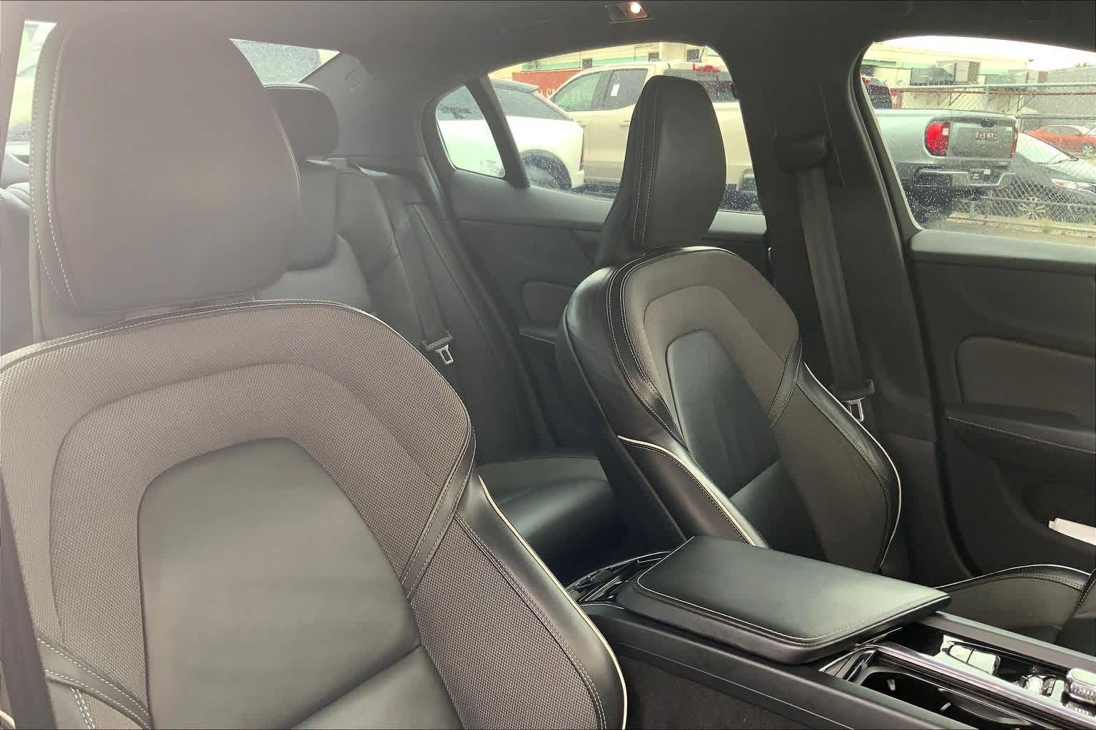 Thumbnail: 2021 Volvo S60 - 14