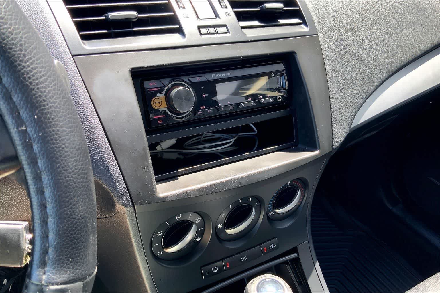Thumbnail: 2012 Mazda Mazda3 - 15