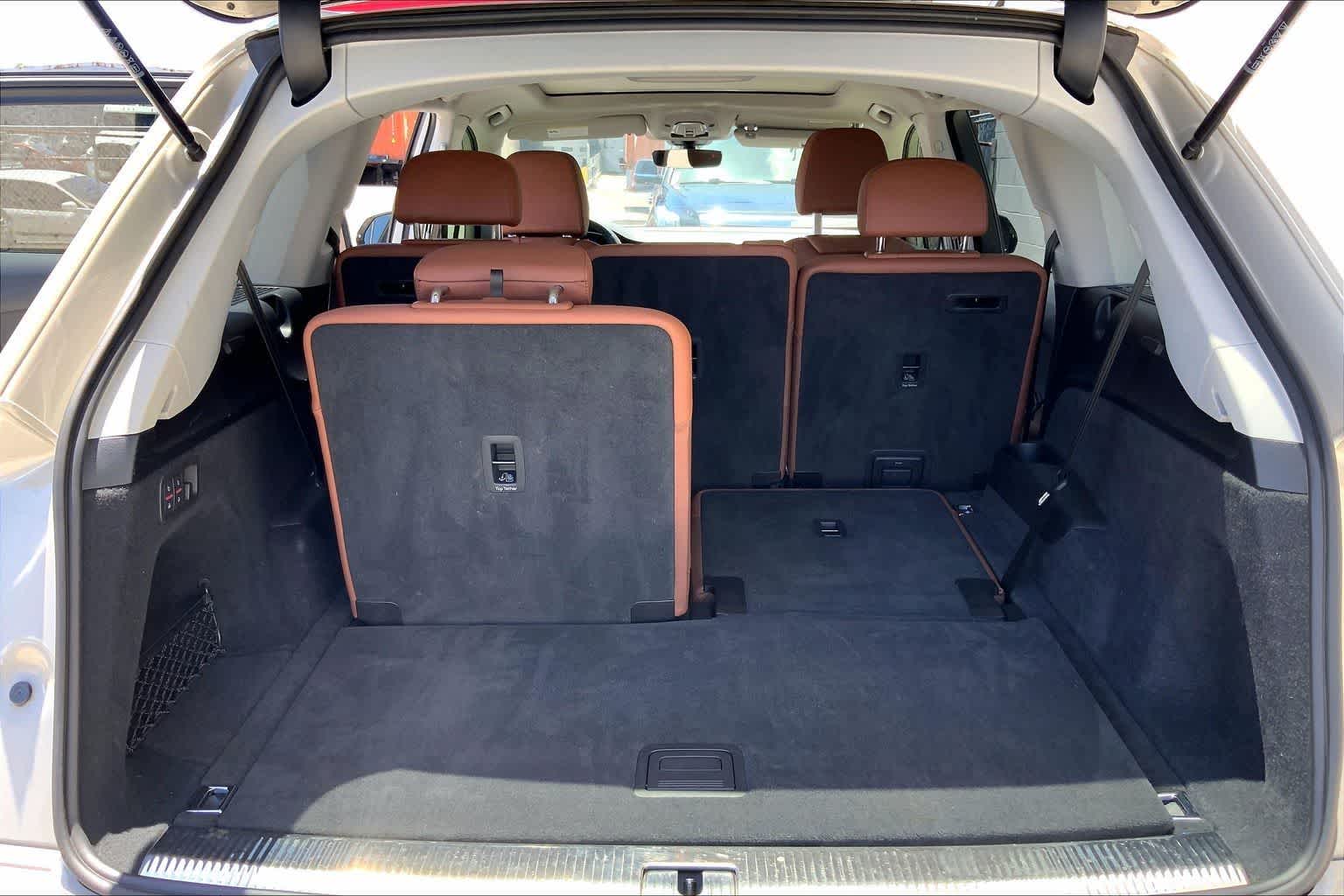 Thumbnail: 2022 Audi Q7 - 19