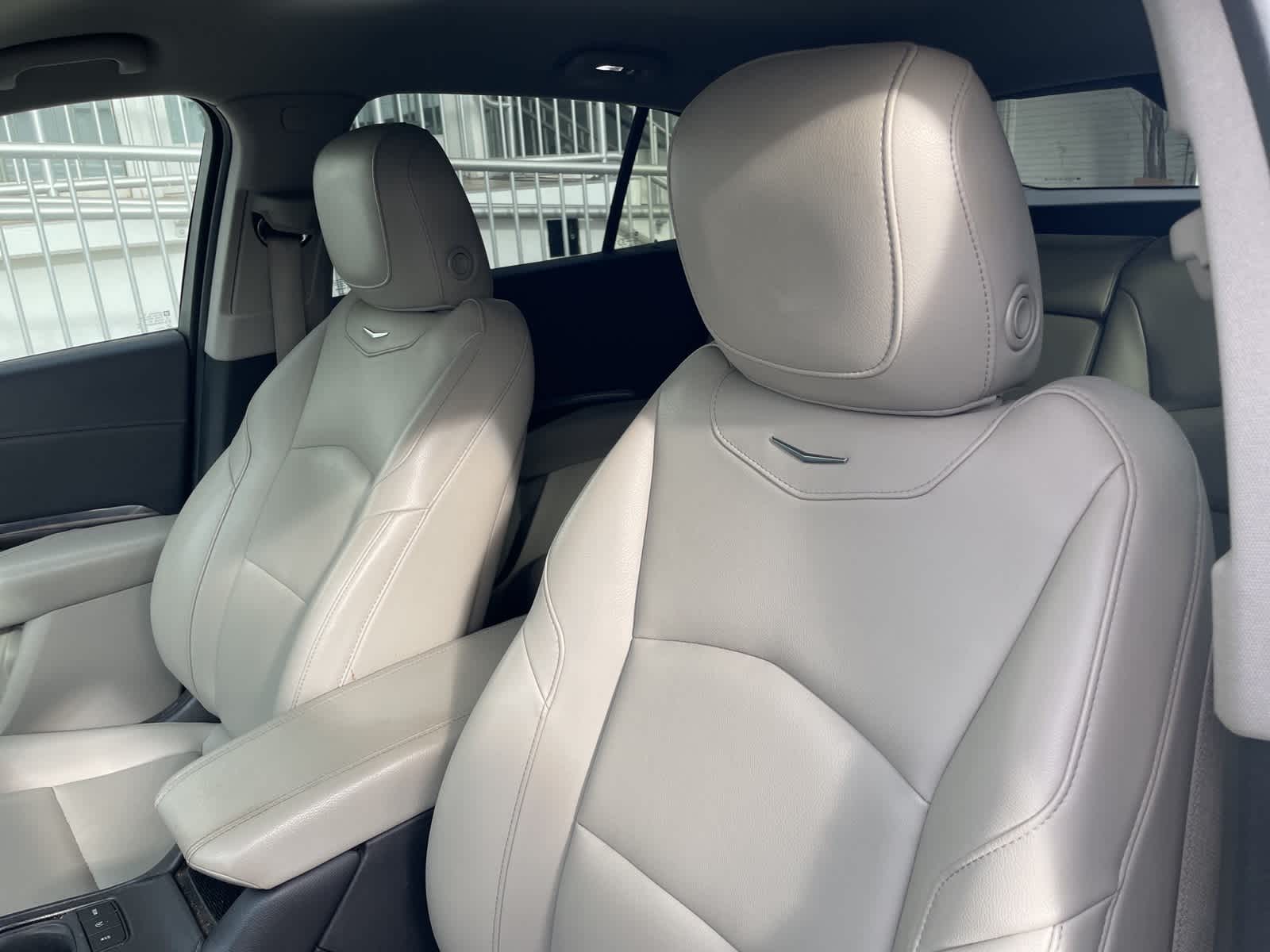 Thumbnail: 2020 Cadillac XT4 - 7