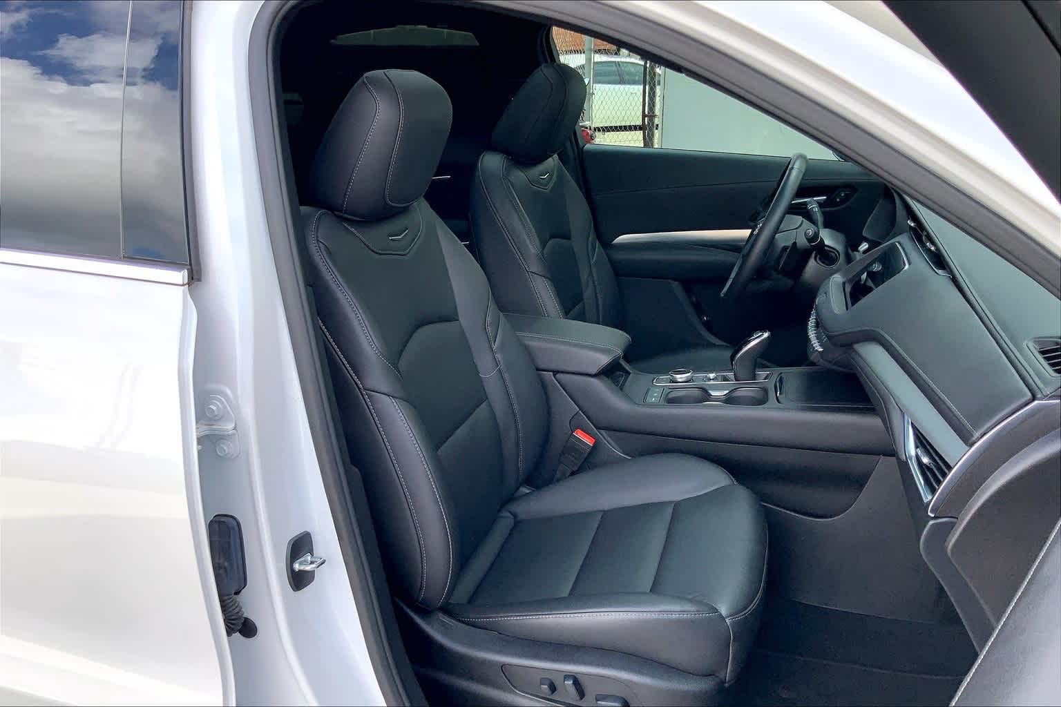 Thumbnail: 2021 Cadillac XT4 - 13