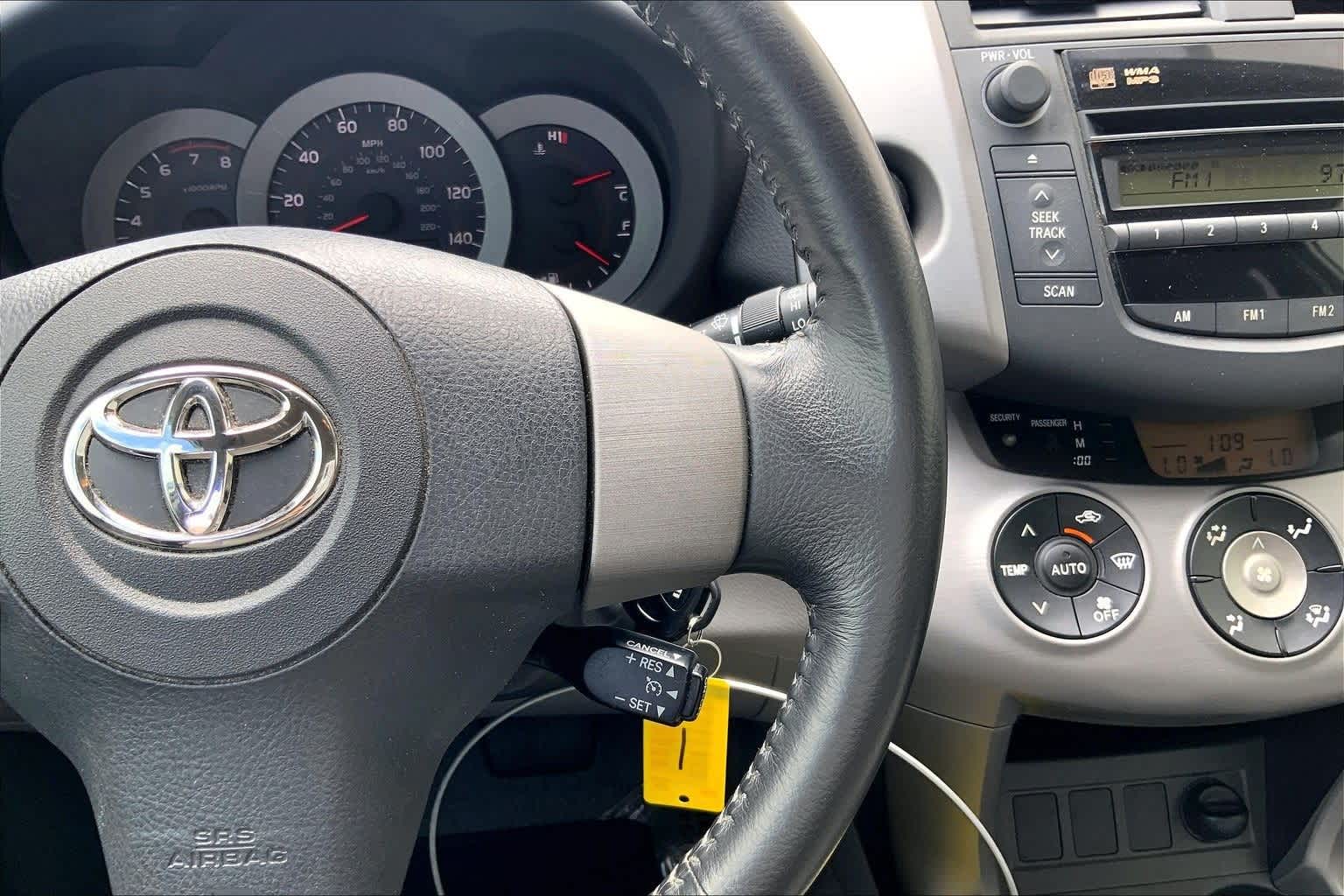 Thumbnail: 2006 Toyota RAV4 - 24