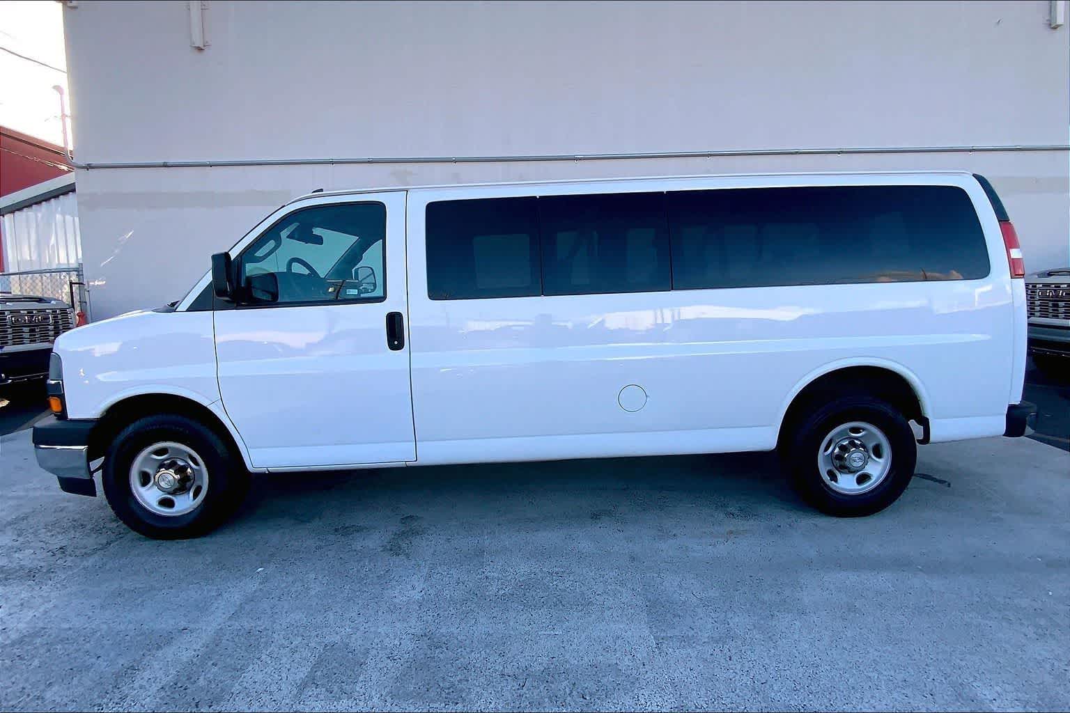 Thumbnail: 2020 Chevrolet Express - 4