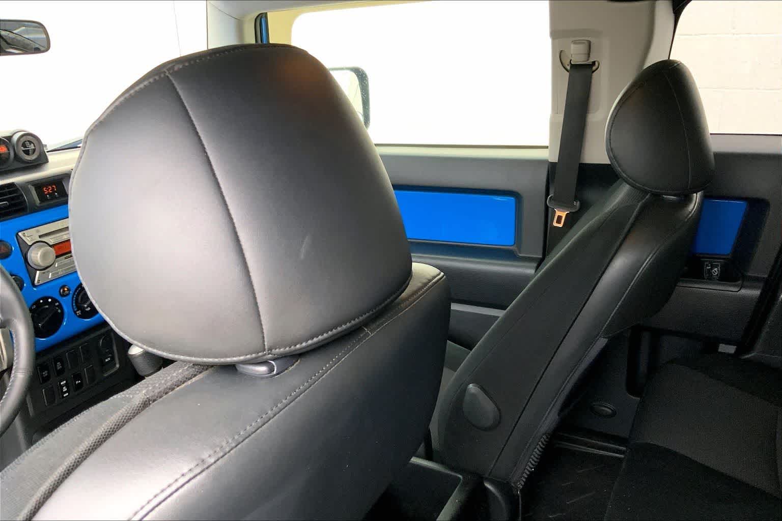 Thumbnail: 2007 Toyota FJ Cruiser - 12