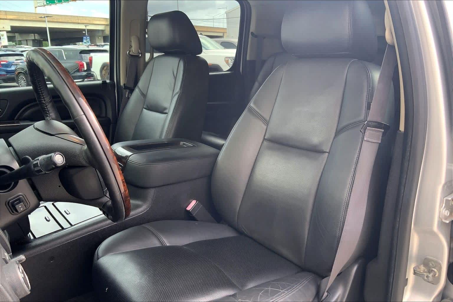 Thumbnail: 2014 GMC Yukon XL - 9