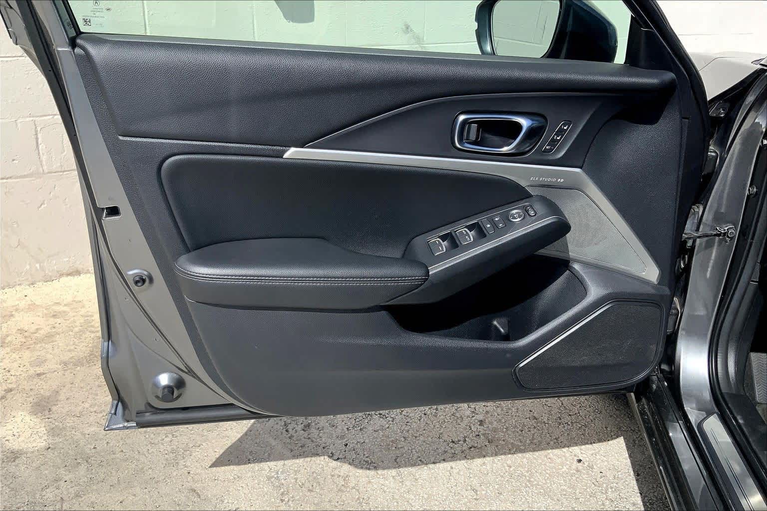 Thumbnail: 2023 Acura Integra - 28