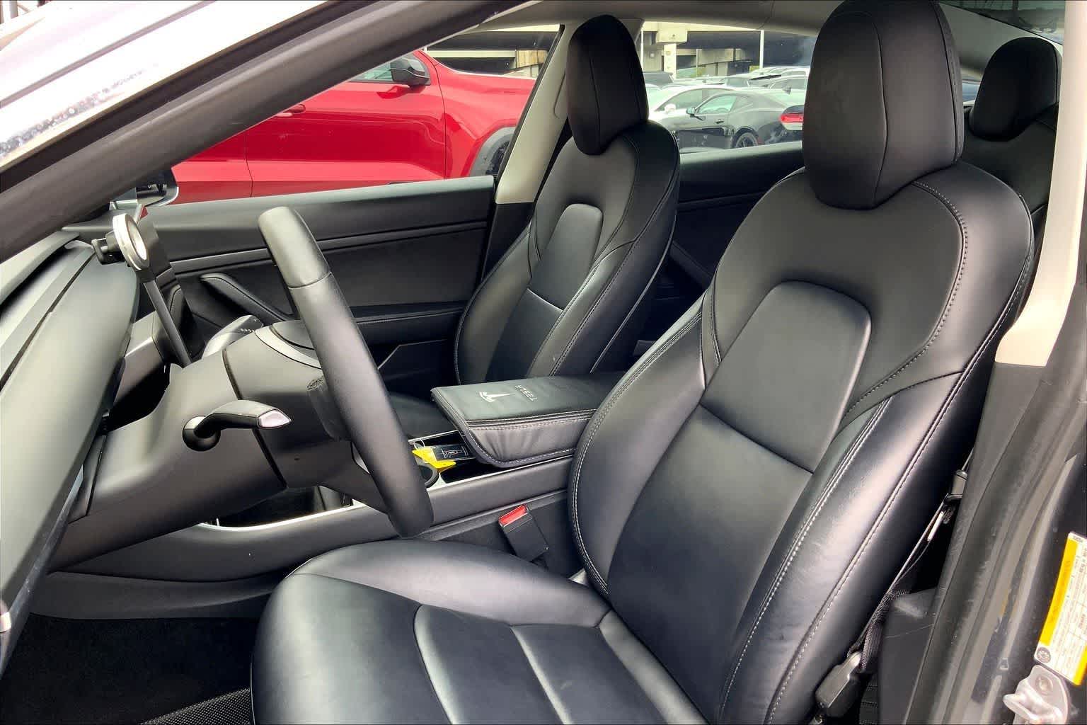 Thumbnail: 2020 Tesla Model 3 - 11