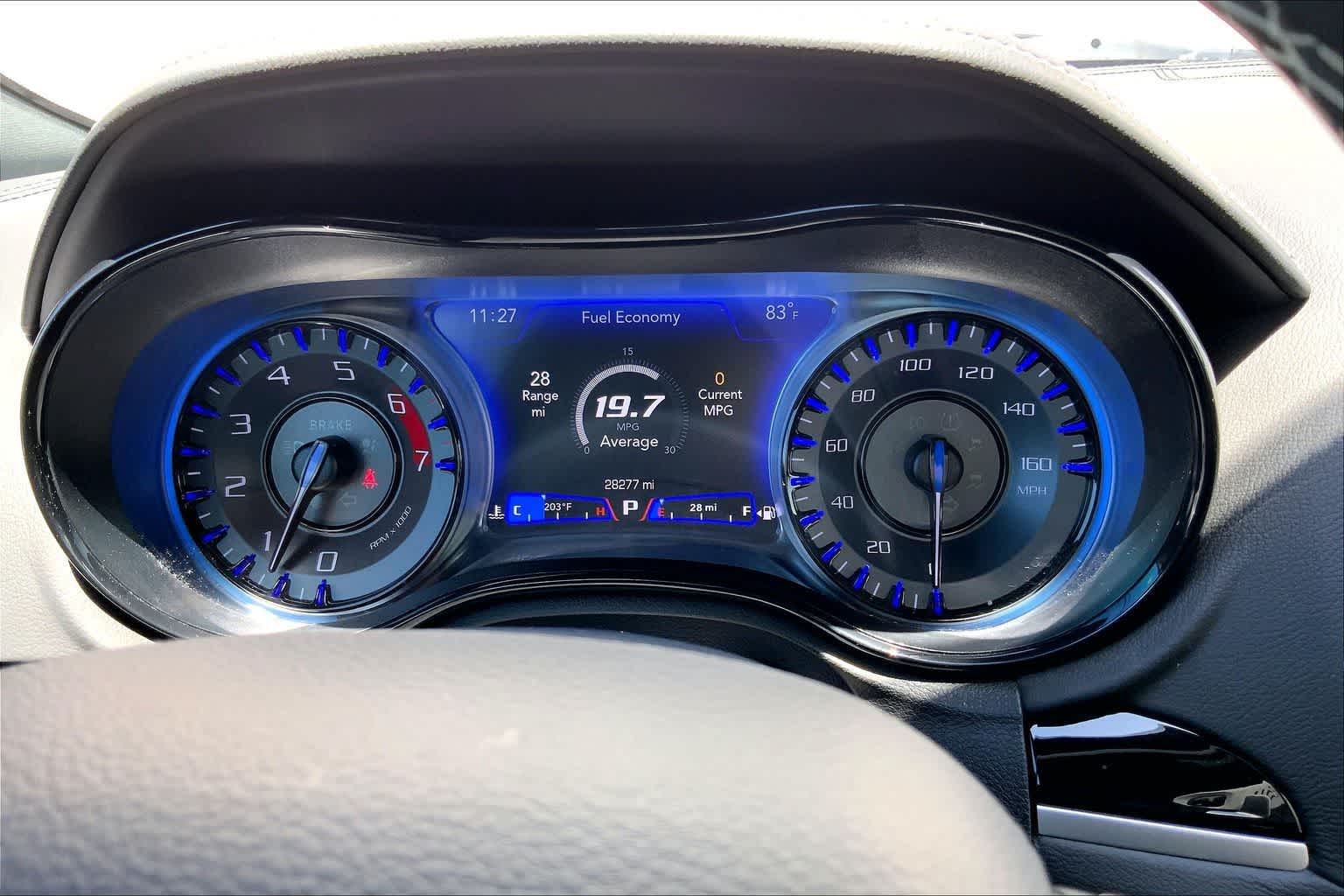 Thumbnail: 2023 Chrysler 300 - 18