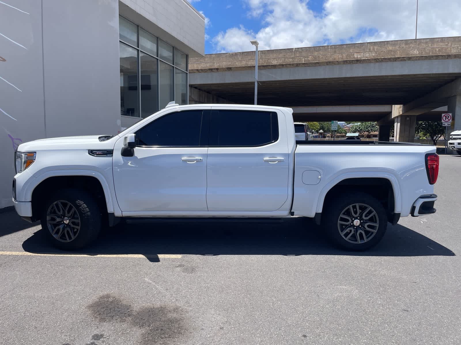 Thumbnail: 2022 GMC Sierra 1500 - 4