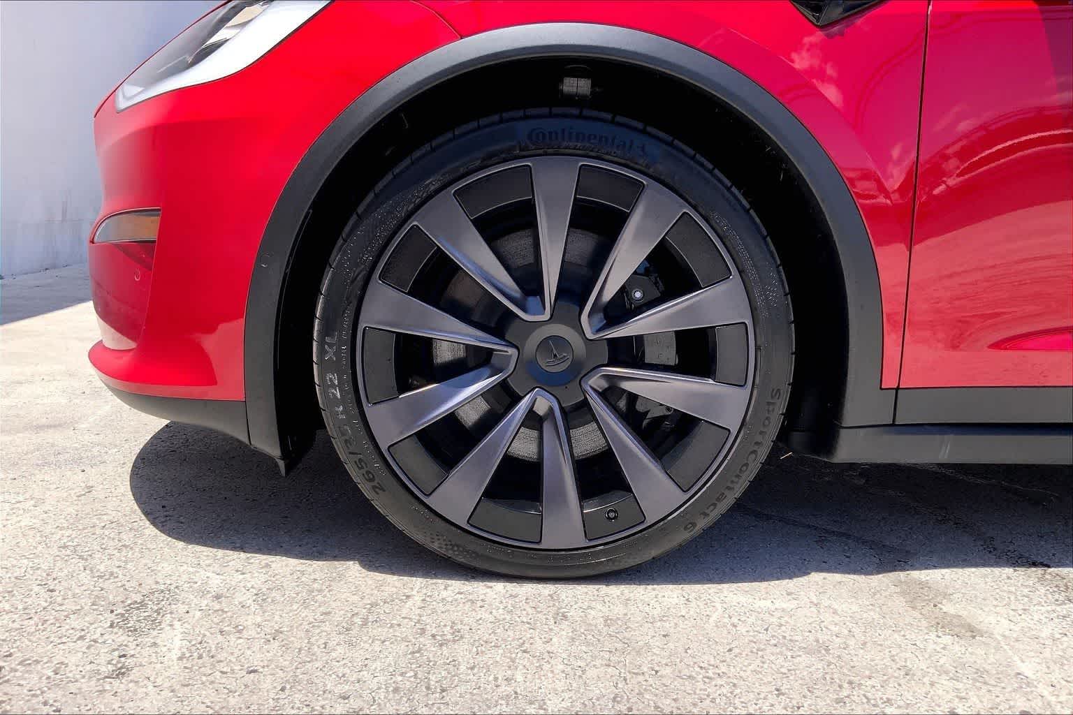 Thumbnail: 2022 Tesla Model X - 9