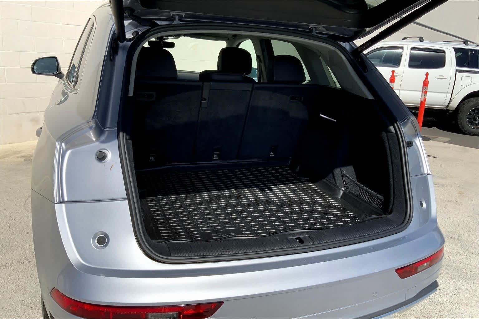 Thumbnail: 2022 Audi Q5 - 19