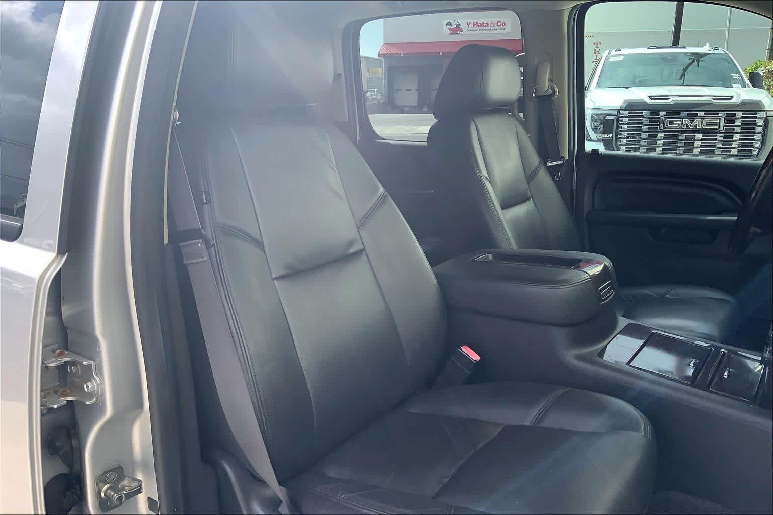 Thumbnail: 2014 GMC Yukon XL - 11